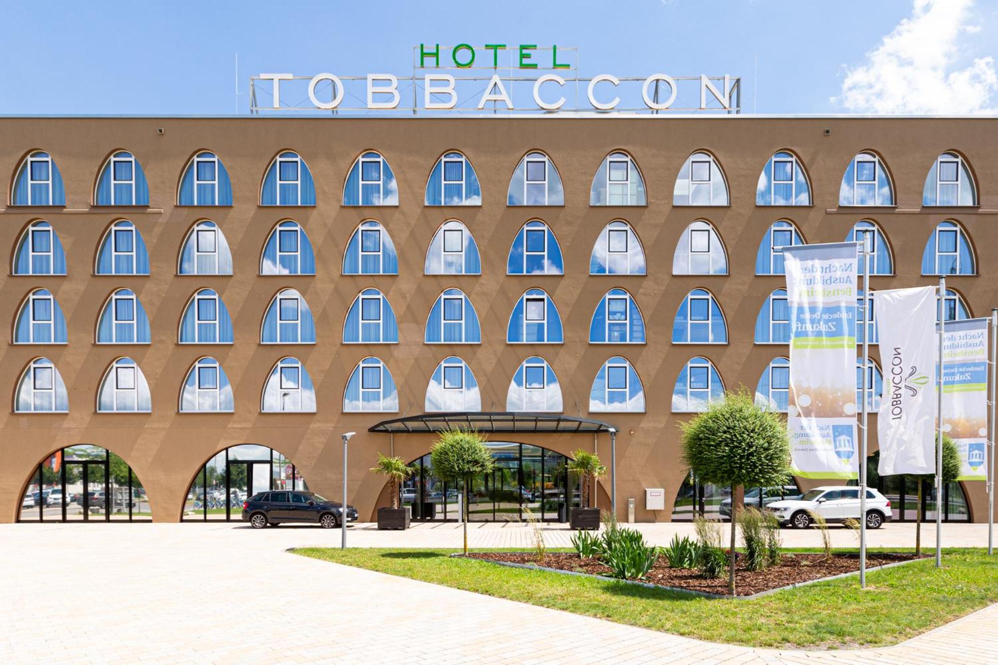 Tobbaccon Hotel เบนส์ไฮม์ ภายนอก รูปภาพ