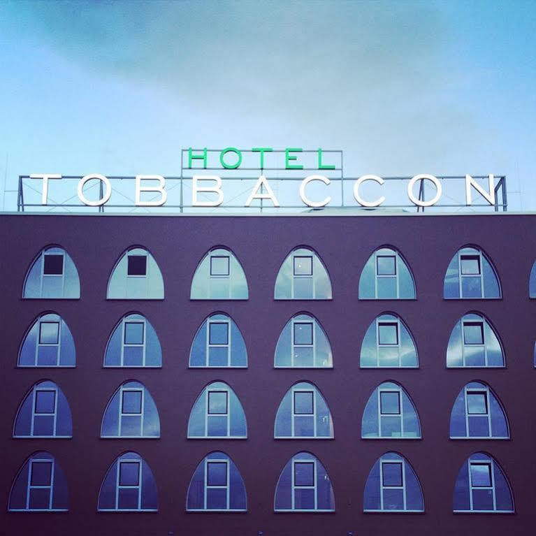 Tobbaccon Hotel เบนส์ไฮม์ ภายนอก รูปภาพ